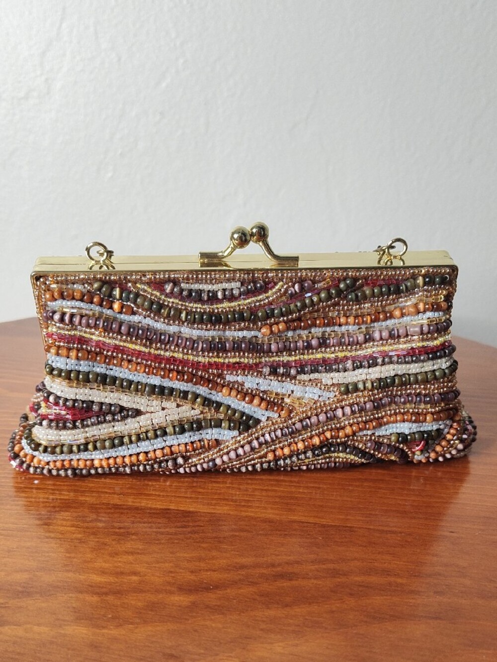 Elegant Embellished Beaded High-end Evening Clutch in Multicolor - Picture 3 of 8